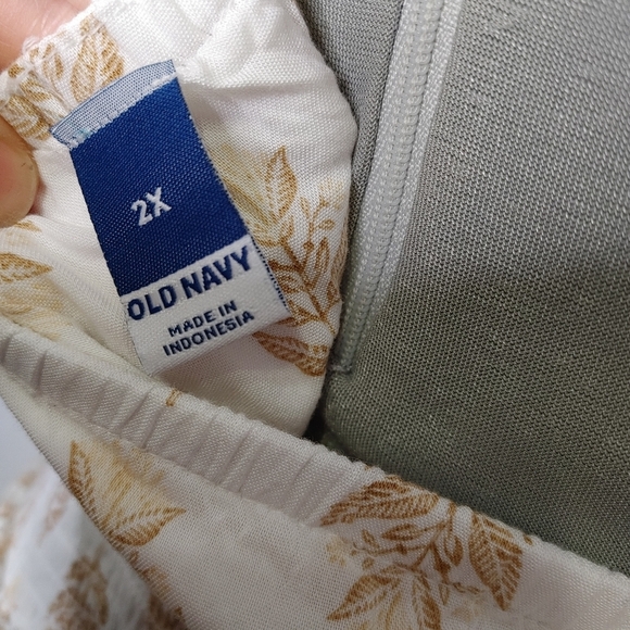 OLD Navy halter maxi dress 2X - Picture 10 of 11